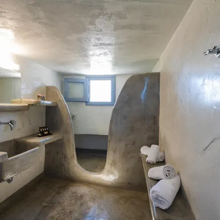 Santorininy Hotel